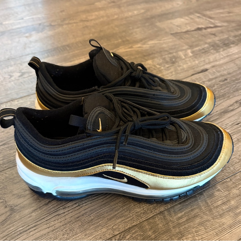 Nike Air Max 97 in Black and Gold Size 7 youth/women’s 8.5